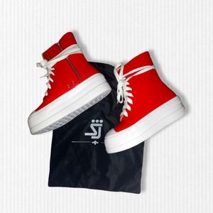 SHANE JUSTIN platform sneakers NWOT